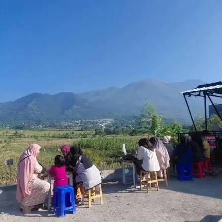 Kuliner pagi Ibrahim Adjie